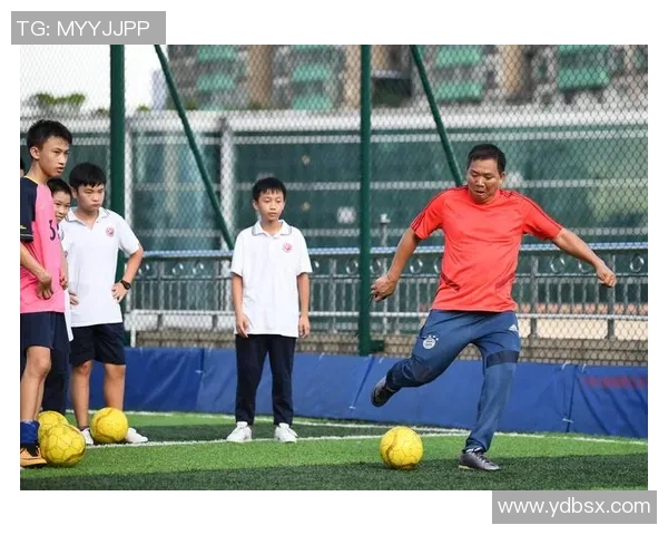 张丽独家揭秘:从球场到生活的足球智慧与心得分享 张丽独家揭秘:从球场到生活的足球智慧与心得分享