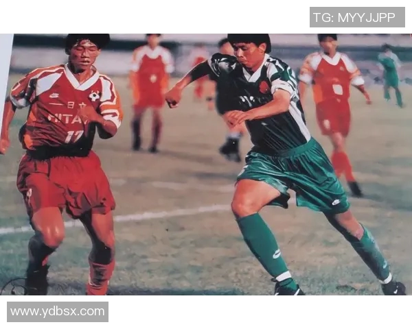 江苏足球明星李红兵的传奇之路与对中国足球的深远影响